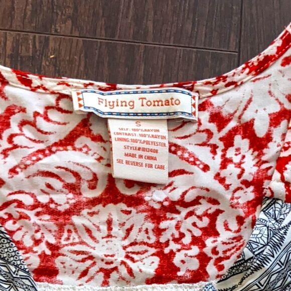 5$ Item! Flying Tomato S Red, Black and White Patterned V-Neck Lace Up Tunic - Picture 5 of 7
